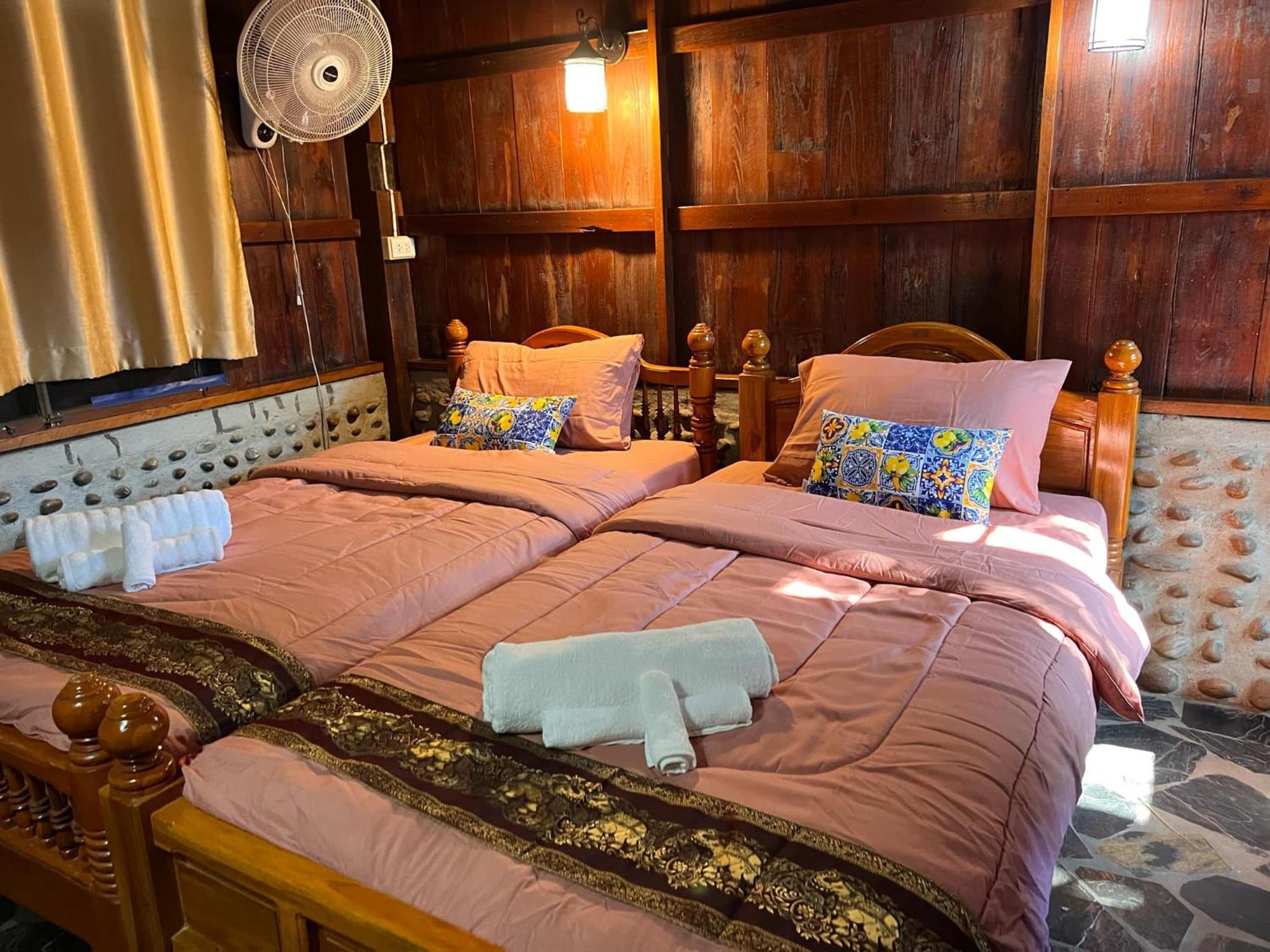 Riverside Retreat Sukhothai Guest House Buitenkant foto