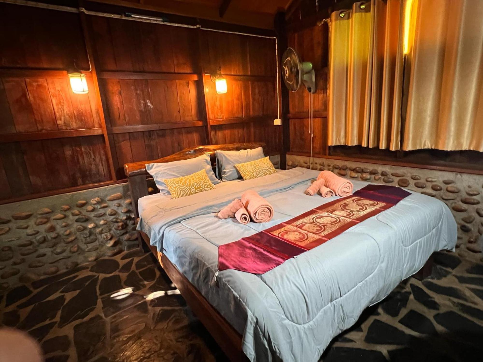 Riverside Retreat Sukhothai Guest House Buitenkant foto