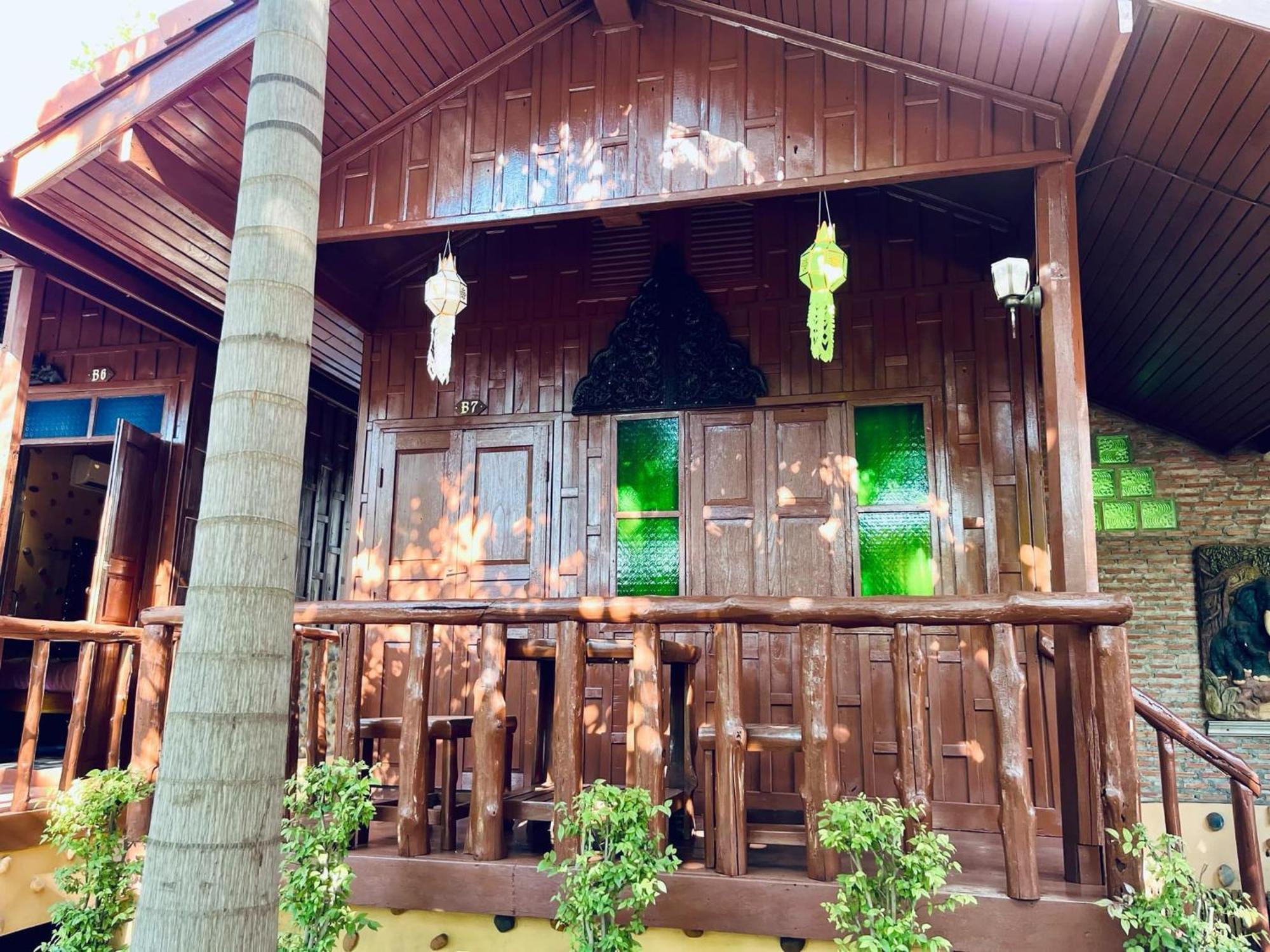 Riverside Retreat Sukhothai Guest House Buitenkant foto